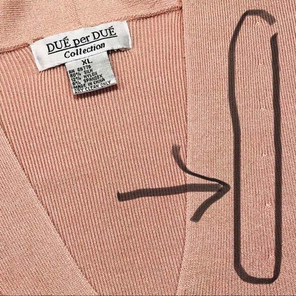 Dué per Dué Silk V-Neck Sweater, in Salmon - Picture 5 of 6